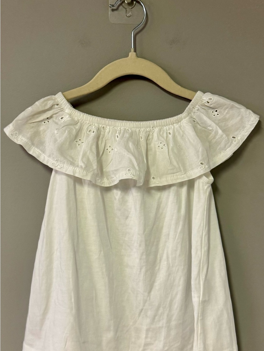 Zara White Off-Shoulder Eyelet Ruffle Top